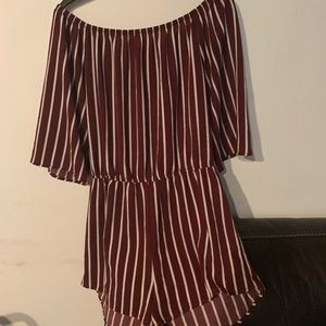 BURGUNDY STRIPED 3/4 SLEEVE ROMPER